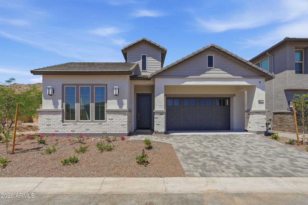 21286 W MARIPOSA Street, Buckeye, AZ 85396 — photo 2