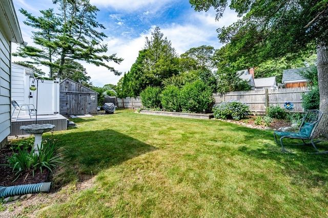 68 Fifth Ave, Barnstable, MA 02672