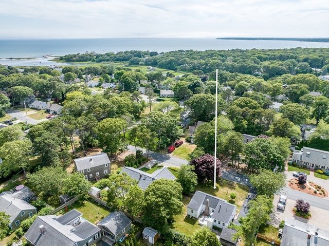 68 Fifth Ave, Barnstable, MA 02672