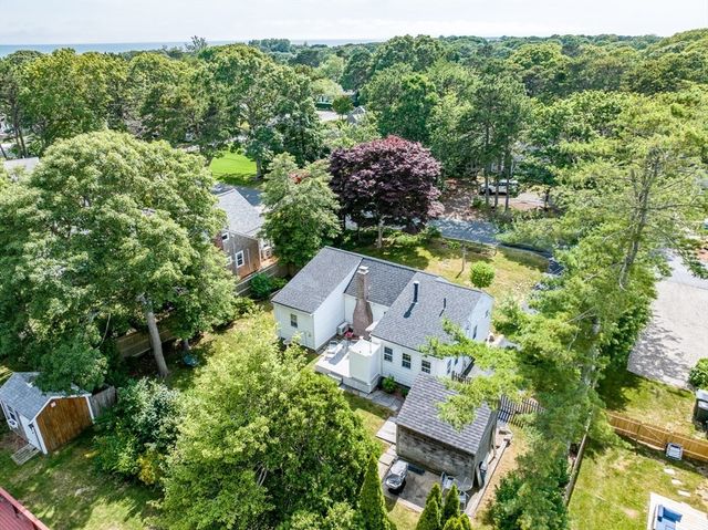 68 Fifth Ave, Barnstable, MA 02672