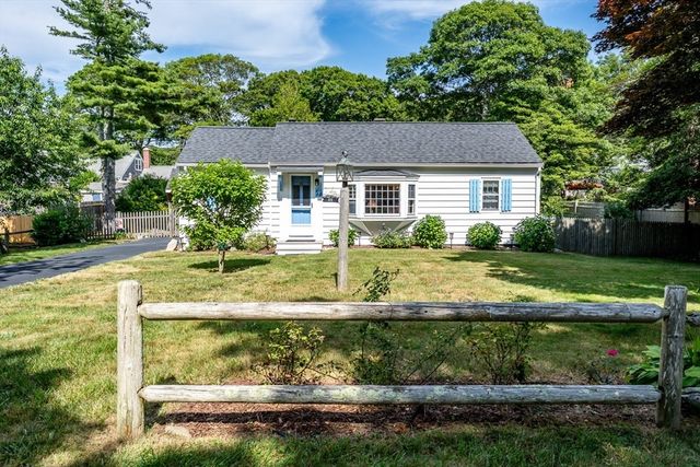 68 Fifth Ave, Barnstable, MA 02672