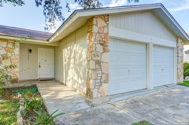 7507 Echo Trail, San Antonio, TX 78244