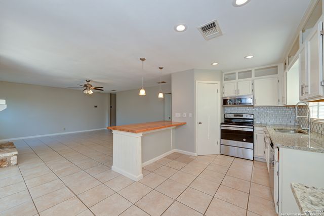 7507 Echo Trail, San Antonio, TX 78244