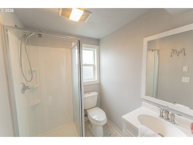 3014 DIVISION Ave, Vancouver, WA 98660