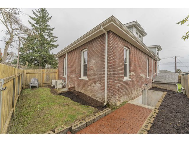 3014 DIVISION Ave, Vancouver, WA 98660