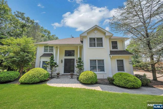 840 Blanch Avenue, Norwood, NJ 07648