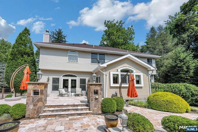 840 Blanch Avenue, Norwood, NJ 07648