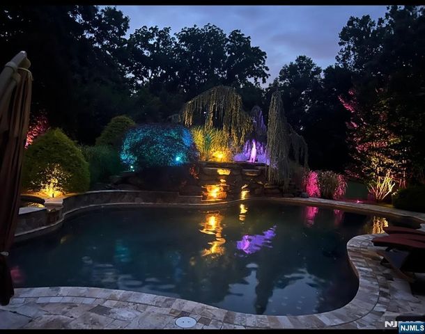 840 Blanch Avenue, Norwood, NJ 07648