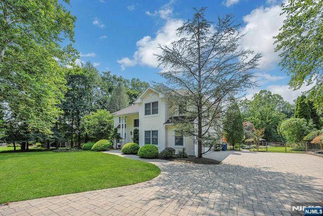 840 Blanch Avenue, Norwood, NJ 07648