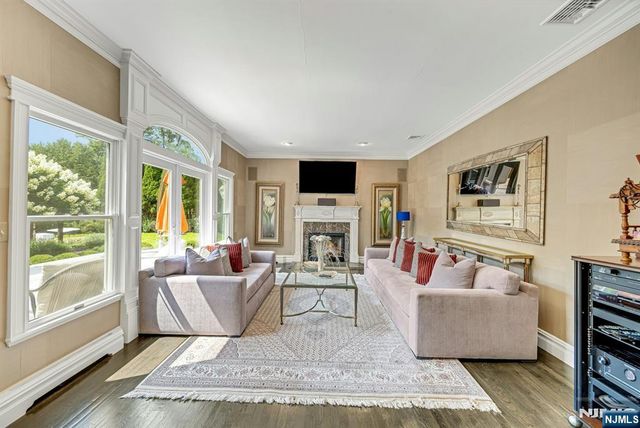 840 Blanch Avenue, Norwood, NJ 07648