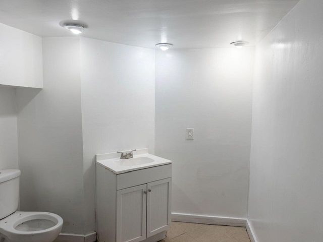 7127 N 43rd STREET, Milwaukee, WI 53209