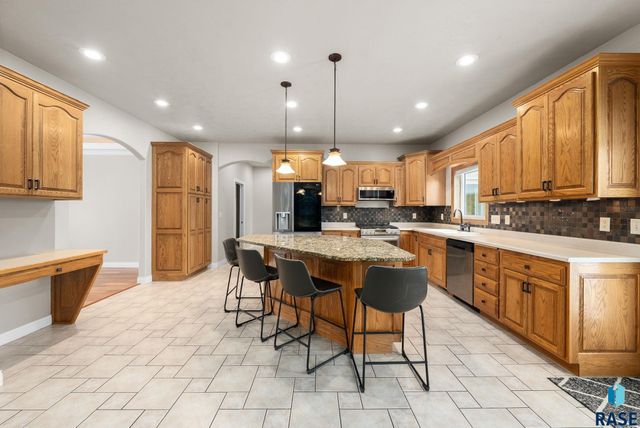 27115 480th Ave Avenue, Harrisburg, SD 57032