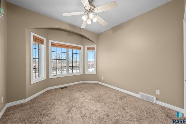 27115 480th Ave Avenue, Harrisburg, SD 57032