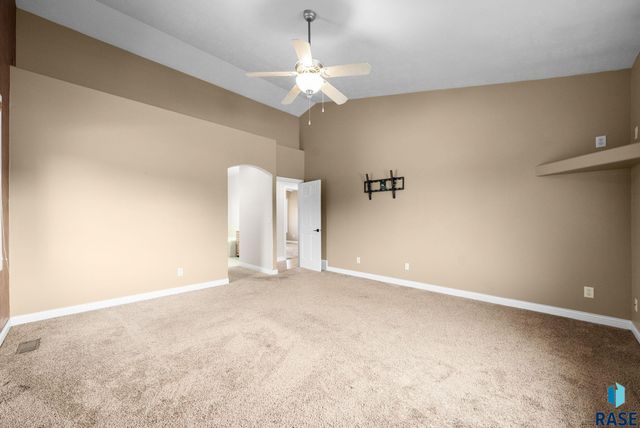 27115 480th Ave Avenue, Harrisburg, SD 57032