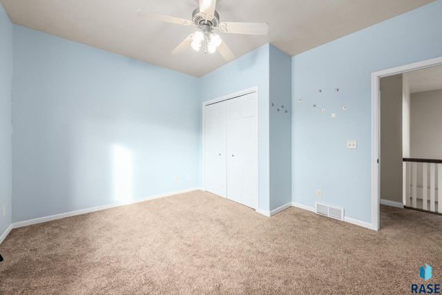 27115 480th Ave Avenue, Harrisburg, SD 57032