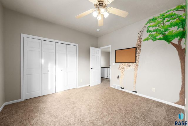 27115 480th Ave Avenue, Harrisburg, SD 57032