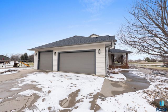 27115 480th Ave Avenue, Harrisburg, SD 57032
