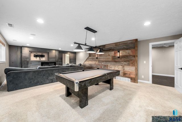 27115 480th Ave Avenue, Harrisburg, SD 57032