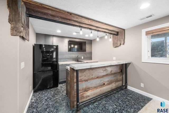 27115 480th Ave Avenue, Harrisburg, SD 57032