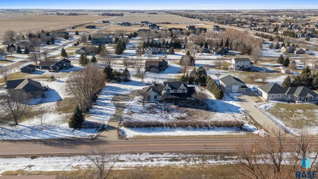 27115 480th Ave Avenue, Harrisburg, SD 57032