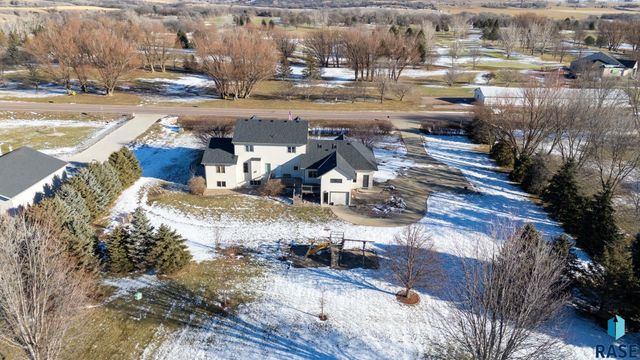 27115 480th Ave Avenue, Harrisburg, SD 57032