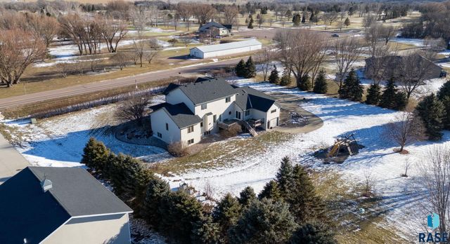 27115 480th Ave Avenue, Harrisburg, SD 57032