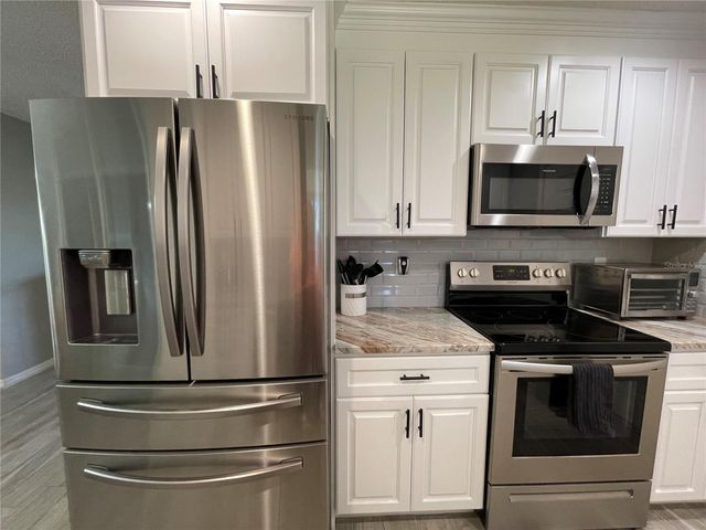6081 SW 63RD STREET, Ocala, FL 34474