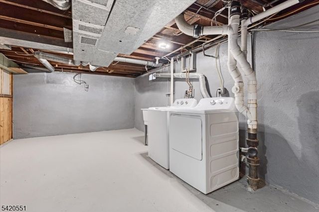 2 32Nd St, Fair Lawn Boro, NJ 07410