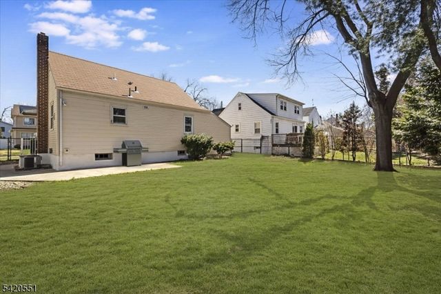 2 32Nd St, Fair Lawn Boro, NJ 07410