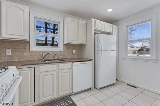 2 32Nd St, Fair Lawn Boro, NJ 07410