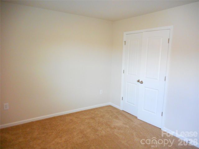 2329 Transatlantic Avenue, Charlotte, NC 28215