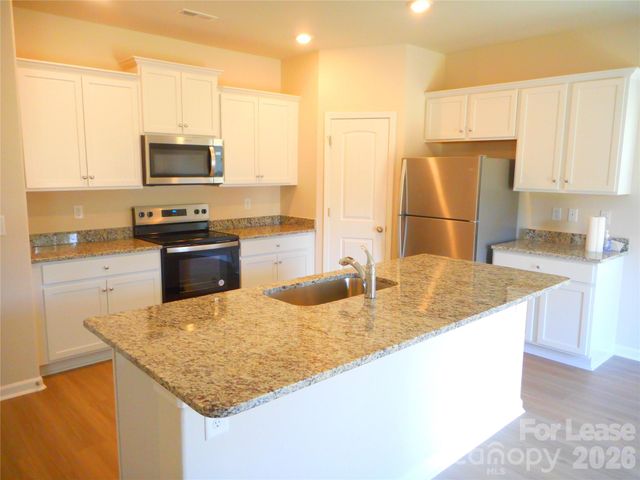 2329 Transatlantic Avenue, Charlotte, NC 28215
