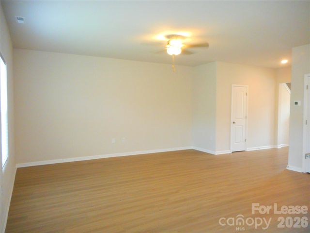2329 Transatlantic Avenue, Charlotte, NC 28215