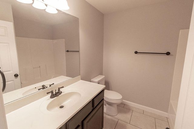 4705 DEHAVEN DR, Columbia, MO 65202