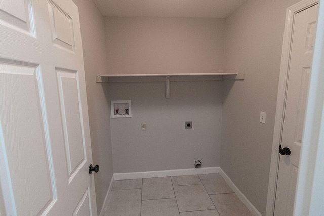 4705 DEHAVEN DR, Columbia, MO 65202