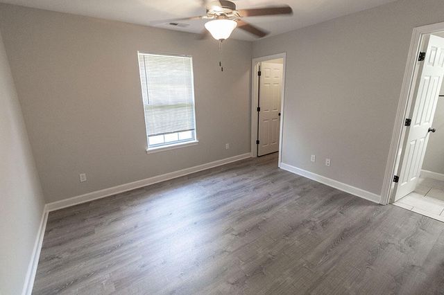 4705 DEHAVEN DR, Columbia, MO 65202