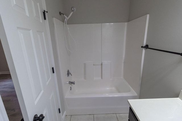 4705 DEHAVEN DR, Columbia, MO 65202