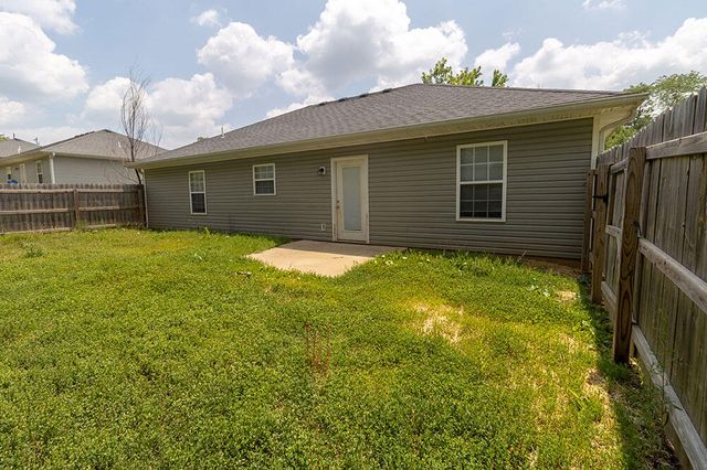 4705 DEHAVEN DR, Columbia, MO 65202