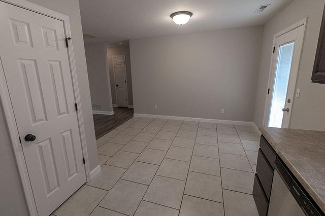 4705 DEHAVEN DR, Columbia, MO 65202