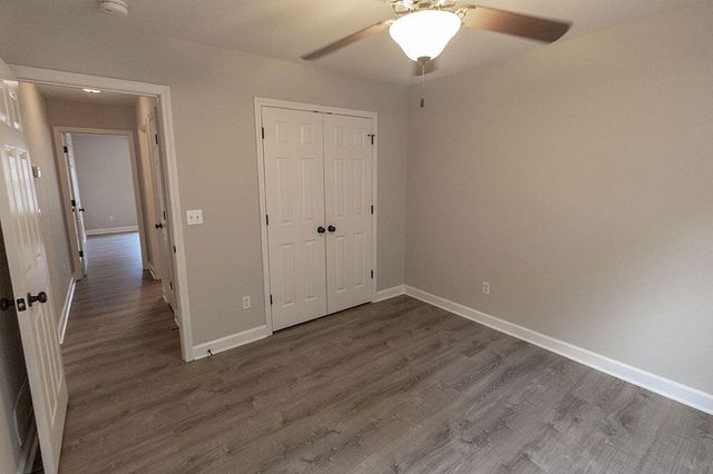 4705 DEHAVEN DR, Columbia, MO 65202