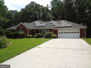 2958 Mary Alice Trail, Loganville, GA 30052