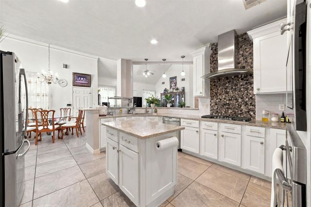 13002 Brayton Court, Houston, TX 77065