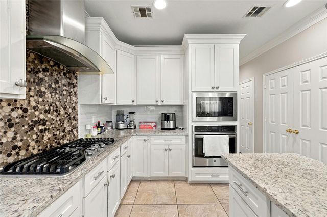 13002 Brayton Court, Houston, TX 77065