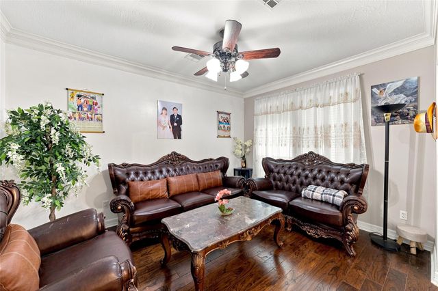 13002 Brayton Court, Houston, TX 77065