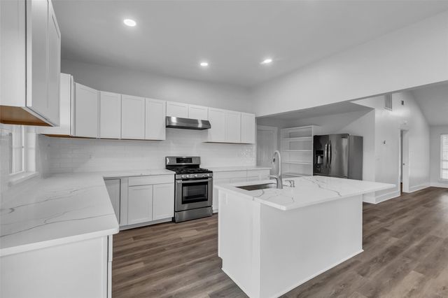 8514 Grand Knolls Drive, Houston, TX 77083