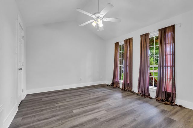 8514 Grand Knolls Drive, Houston, TX 77083