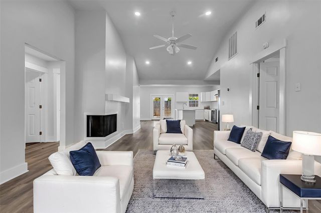 8514 Grand Knolls Drive, Houston, TX 77083