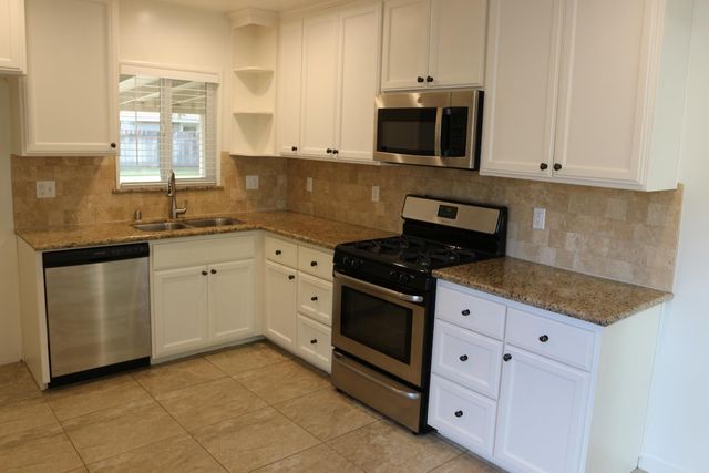 1535 Sunrise Ave, Modesto, CA 95350