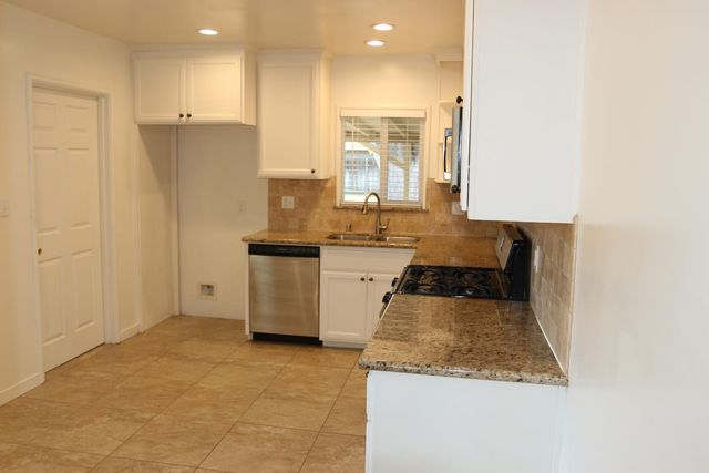 1535 Sunrise Ave, Modesto, CA 95350