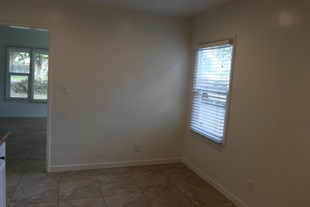 1535 Sunrise Ave, Modesto, CA 95350